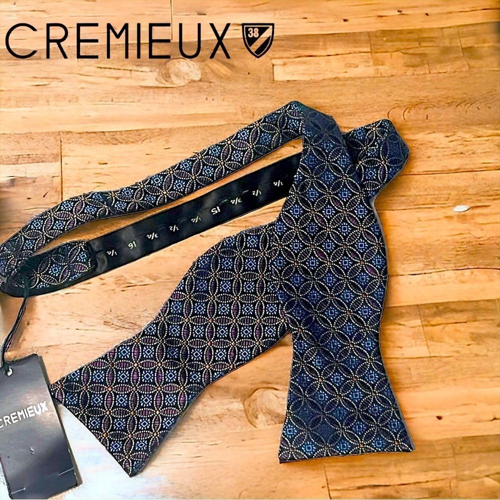 Daniel Cremieux Bow Tie